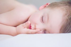 Dieťa potrebuje pravidelný, kvalitný a dlhý spánok